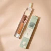 102 Angled blush brush