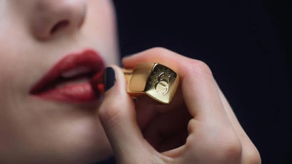 CHANEL ROUGE ALLURE VELVET ROUGE VIE 3, | baslerbeauty