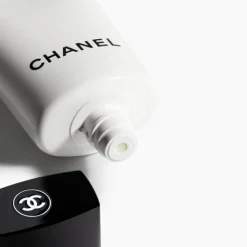 CHANEL LA MOUSSE 150 ml online kaufen | baslerbeauty