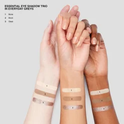 Essential Eye Shadow Trio Everyday Greys 4,4 g