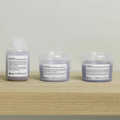 Essential Haircare Love  Smoothing Instant Mask