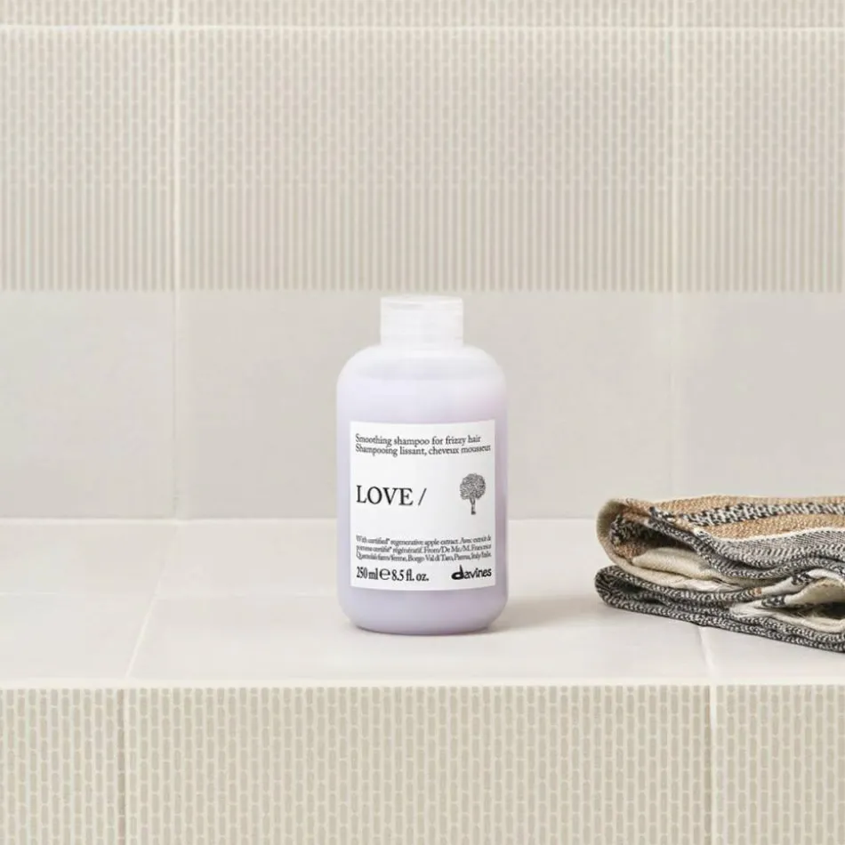 Essential Haircare Love Smoothing Shampoo