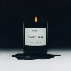 Fleur Fantôme Bougie Parfumée 240 g