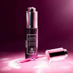 À La Rose Noire   Concentré Sérum Éclat Jeunesse 30 ml