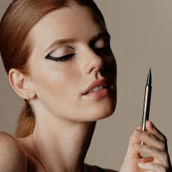 Ligne Noire Eyeliner Deep Black 0,55 ml