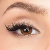 Magnetic Lashes 08 street style
