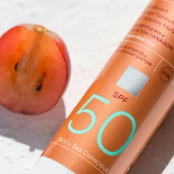 Red Grape   Sheer Glow Daily Sunscreen Face Cream SPF 50 50 ml