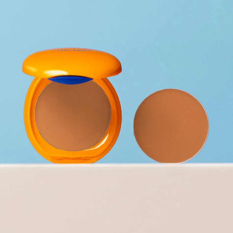 Tanning Compact Foundation